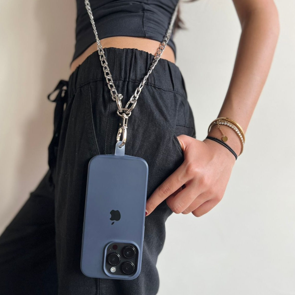 Modern Elegance: Metal Crossbody Mobile Chain Collection